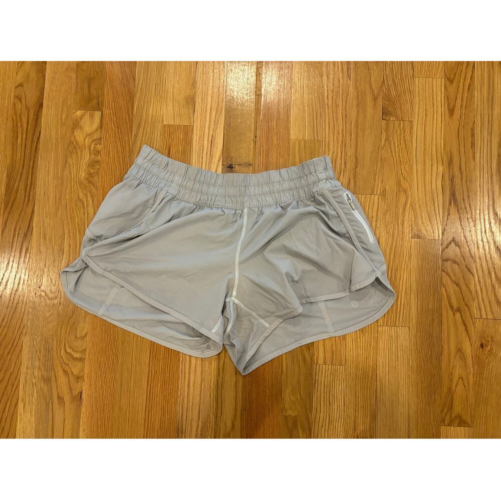 Lululemon off white hotty short Size 12